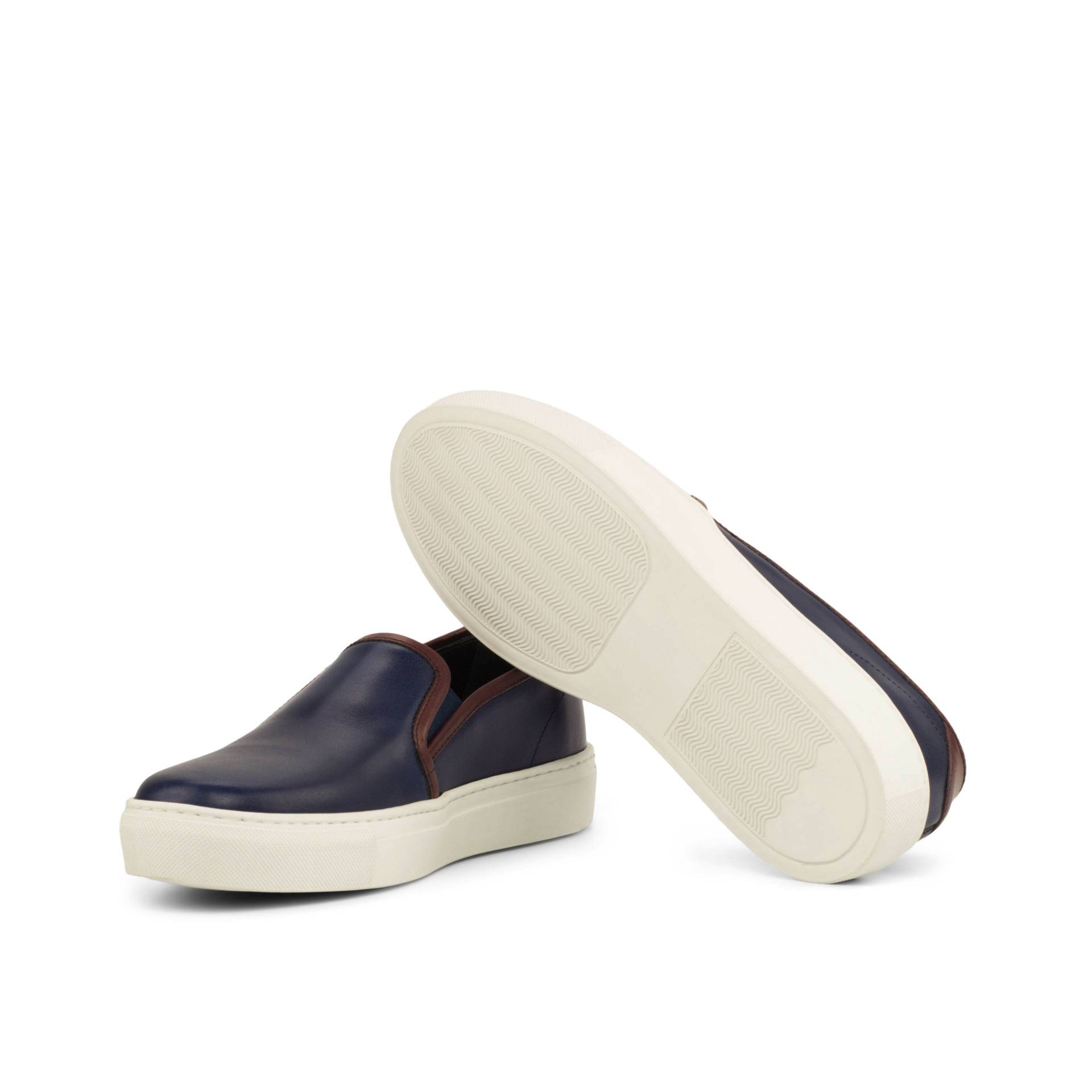The Caldwell Ave. Women's Slip On Sneaker No. 3980 - Image 3