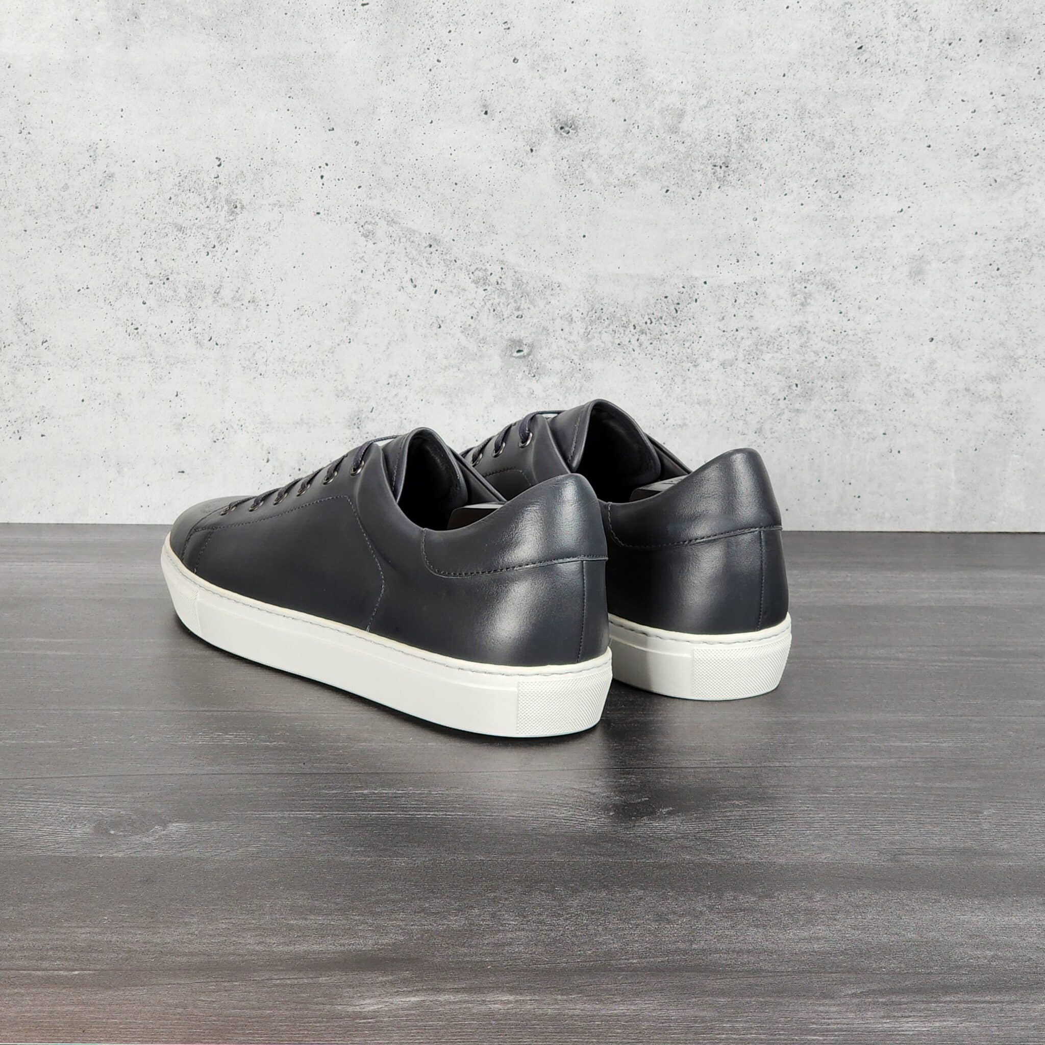 The Bryn Mawr Ave. Trainer Size 16 EE - Image 3